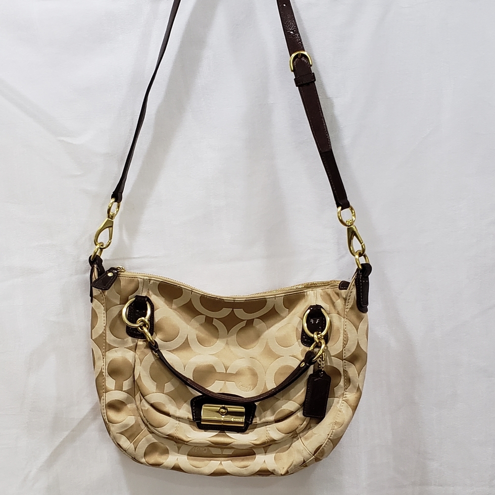 Coach Crossbody Light Gold With Large Front Pocket